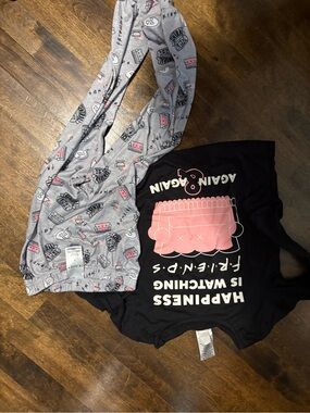 FRIENDS Gray and Pink Cartoon Lounge Pajama Set